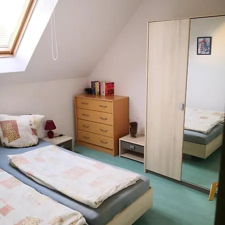 Ferienhaus Holiday In 34540 Balatonlelle